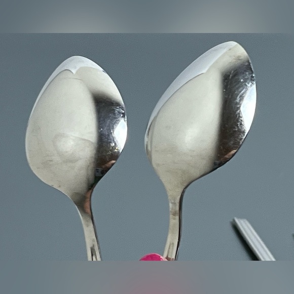 Oneida Community Via Roma Stainless Flatware 4pcs 3 Soup Spoons 1 Teaspoon - Picture 6 of 9